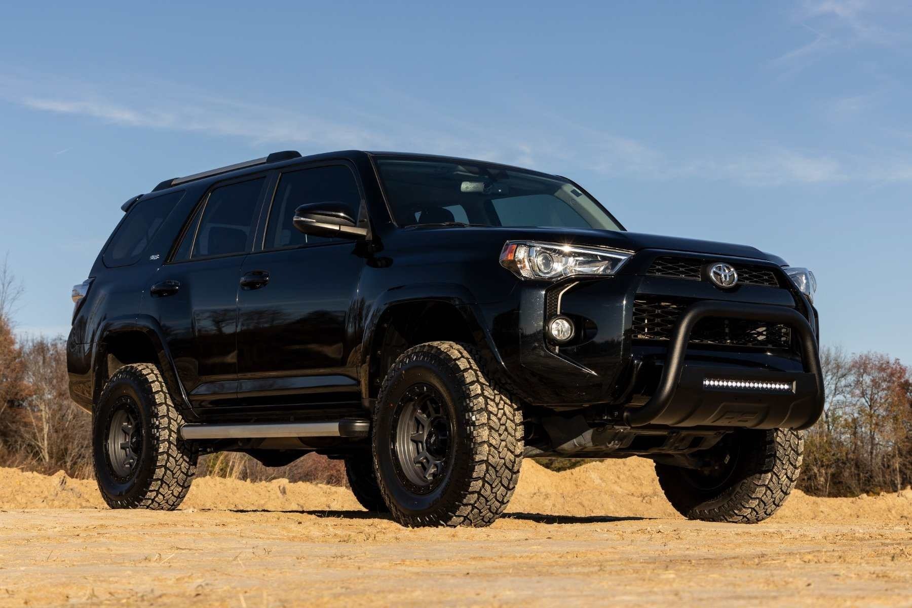 ROUGH COUNTRY BLACK LED BULL BAR - TOYOTA 4RUNNER 5TH GENERATION